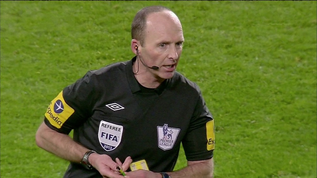 iTOOTR Case Study kompany-tackle-on-wilshere-15